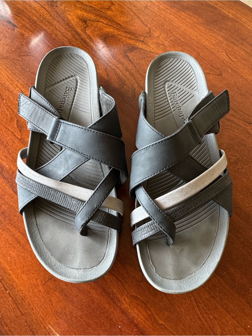 BareTraps Aster Sandals Size 9.5 Excellent Condition black & gray - Picture 2 of 8